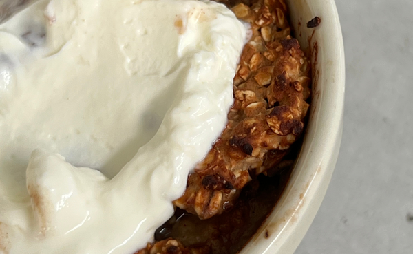 Feijoa Crumble with 16g of Plant-Based Protein 💪 ✨
